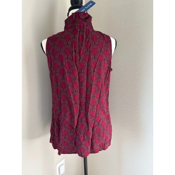 La Mer Luxe Sleeveless August Top Sz M Cannes Crimson Black NWT - Picture 3 of 3